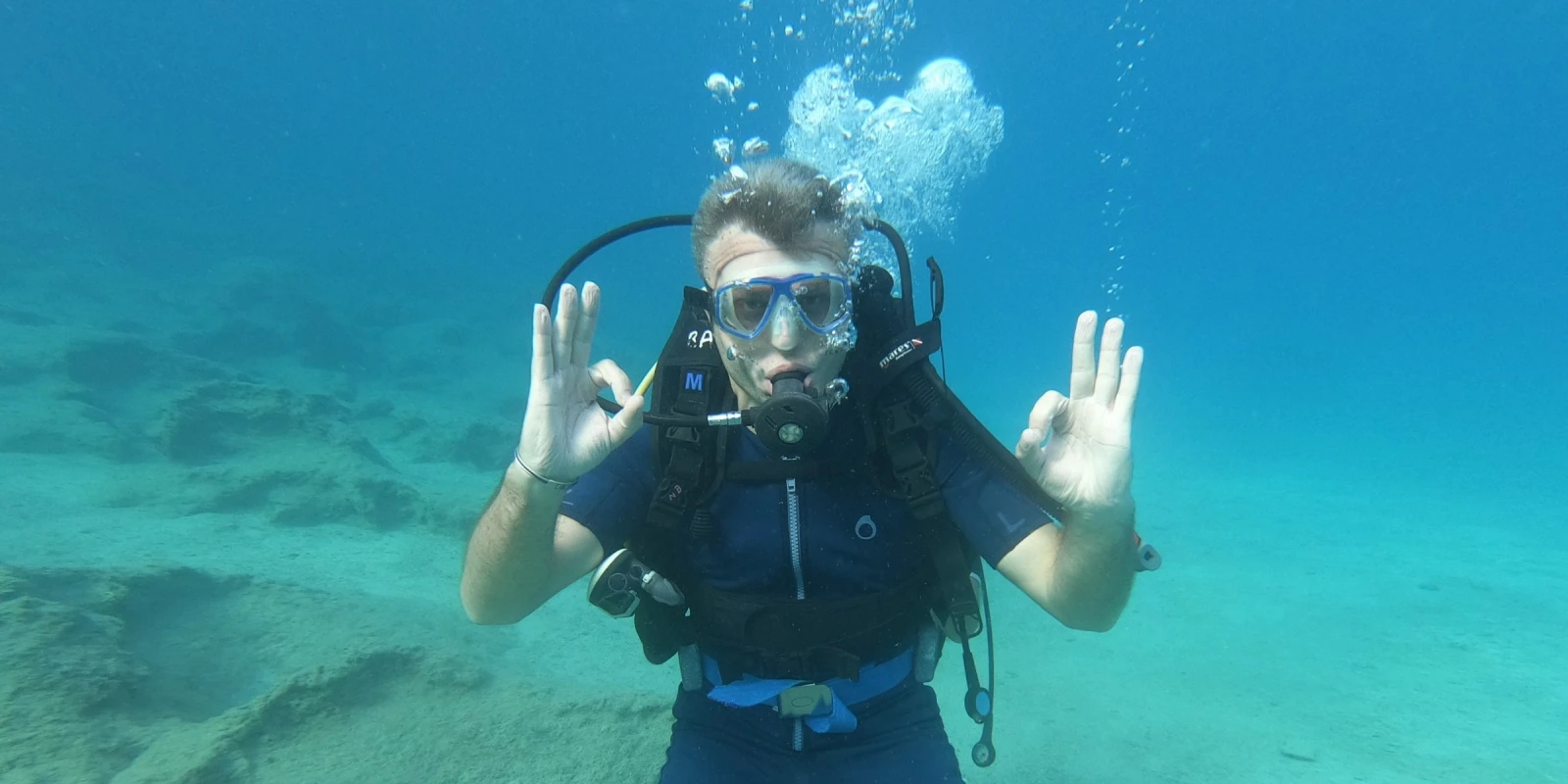 diving in kas