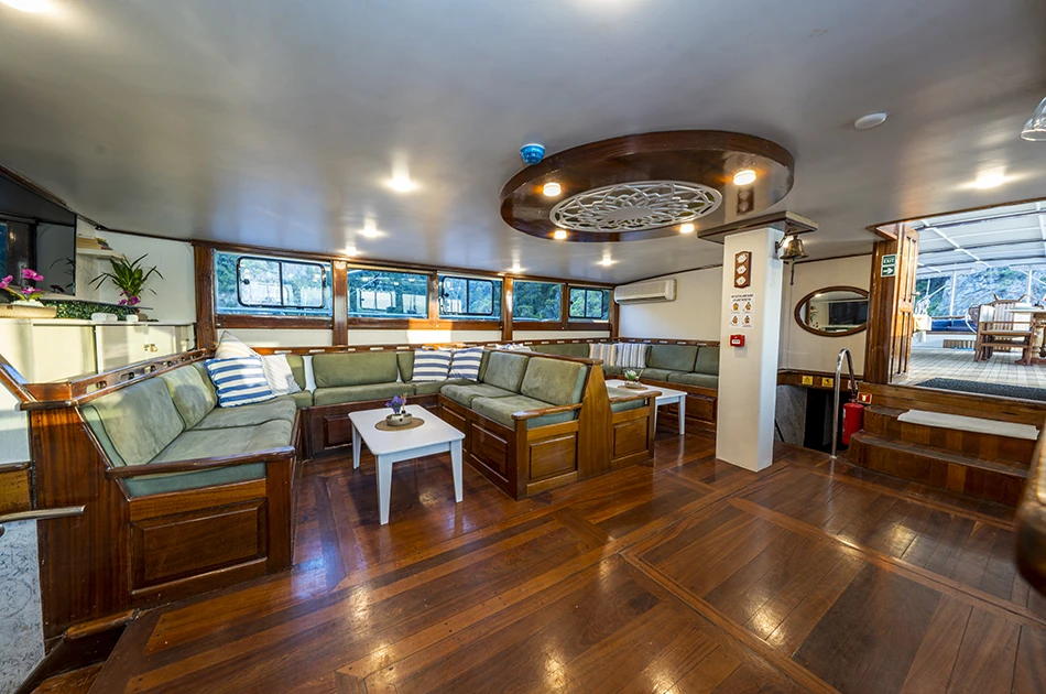 saloon