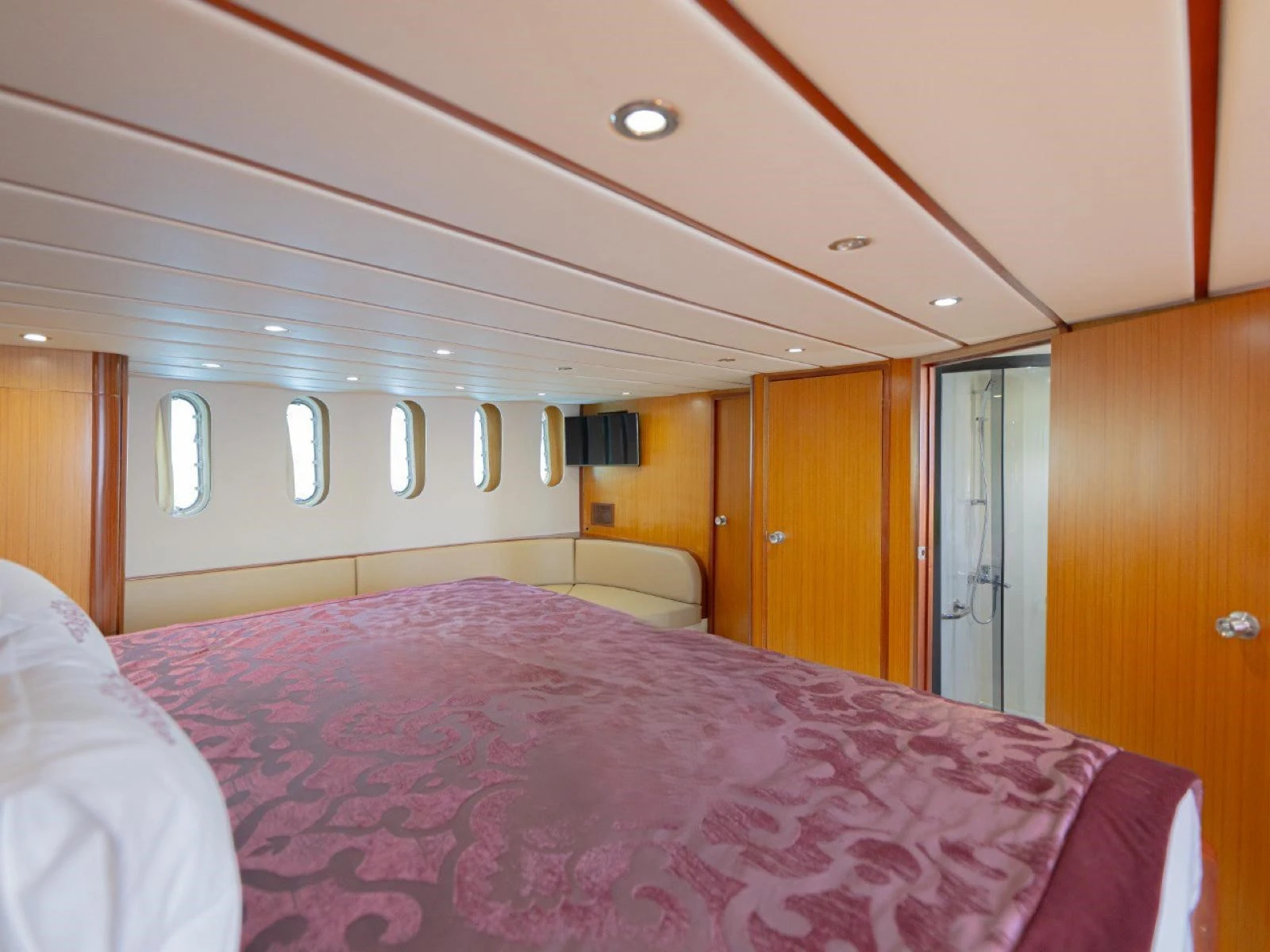 twin cabin