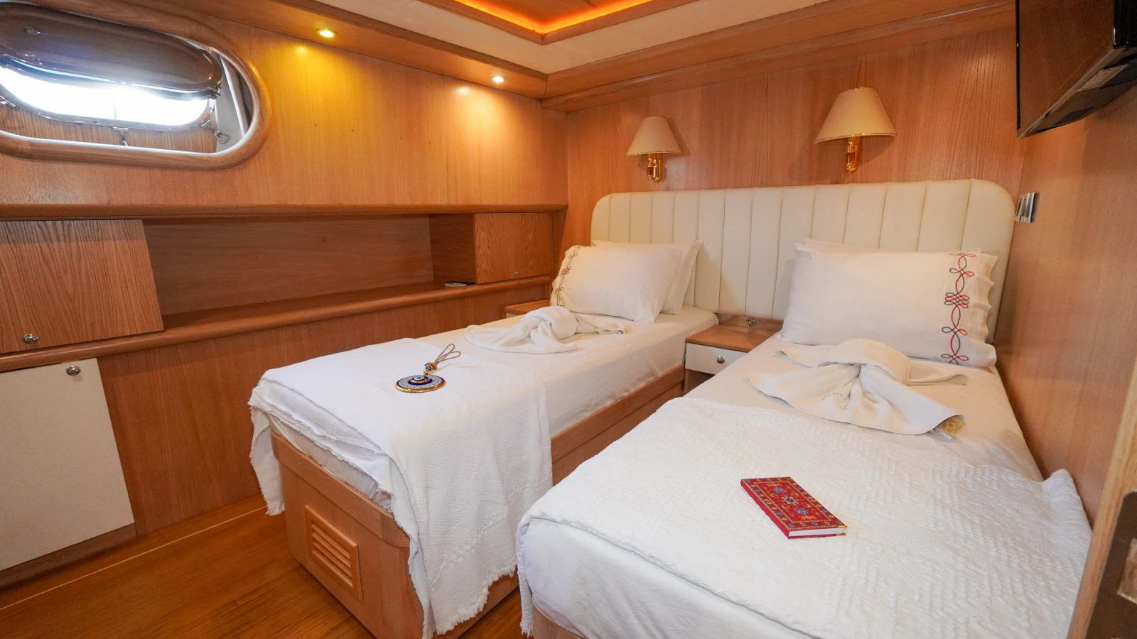 twin cabin