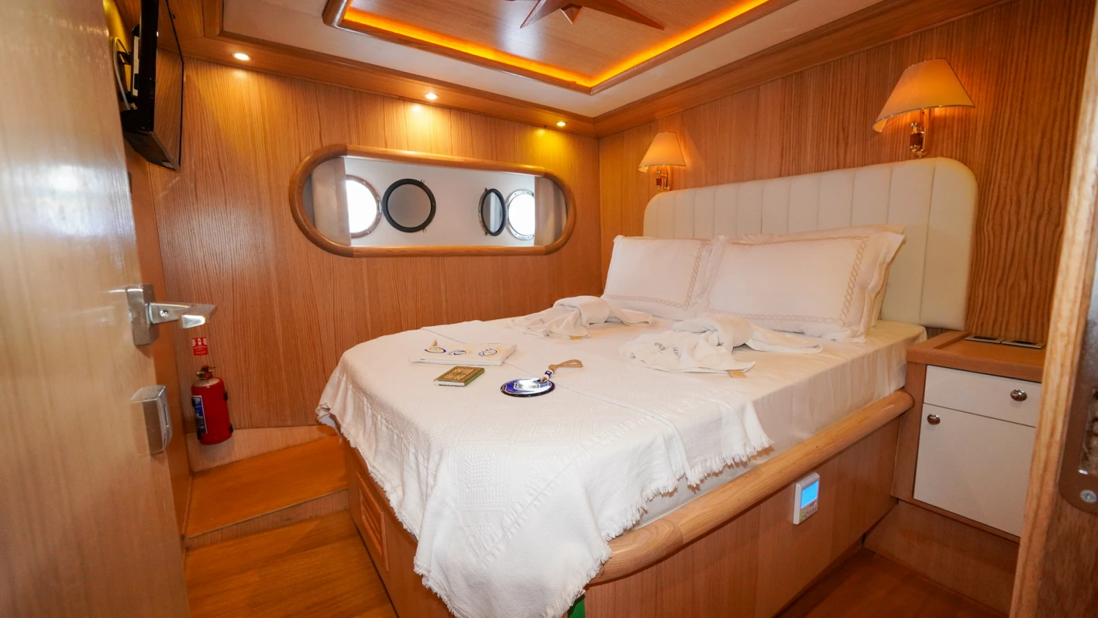 double cabin