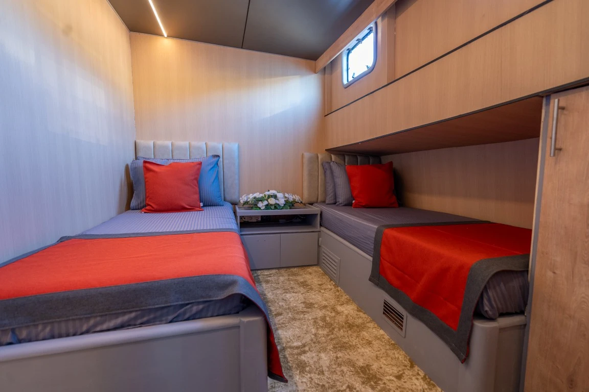 twin cabin