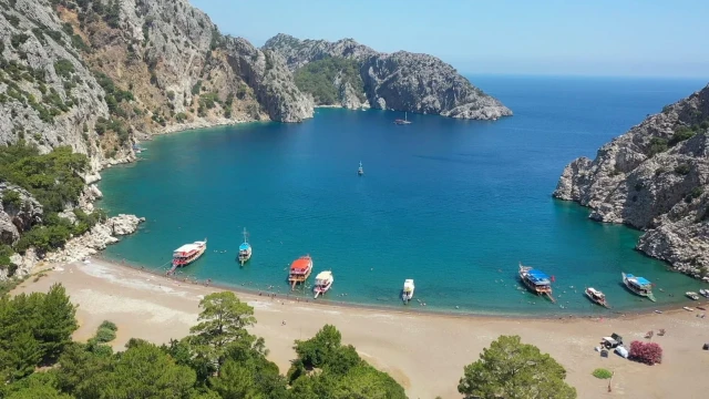porto ceneviz bay