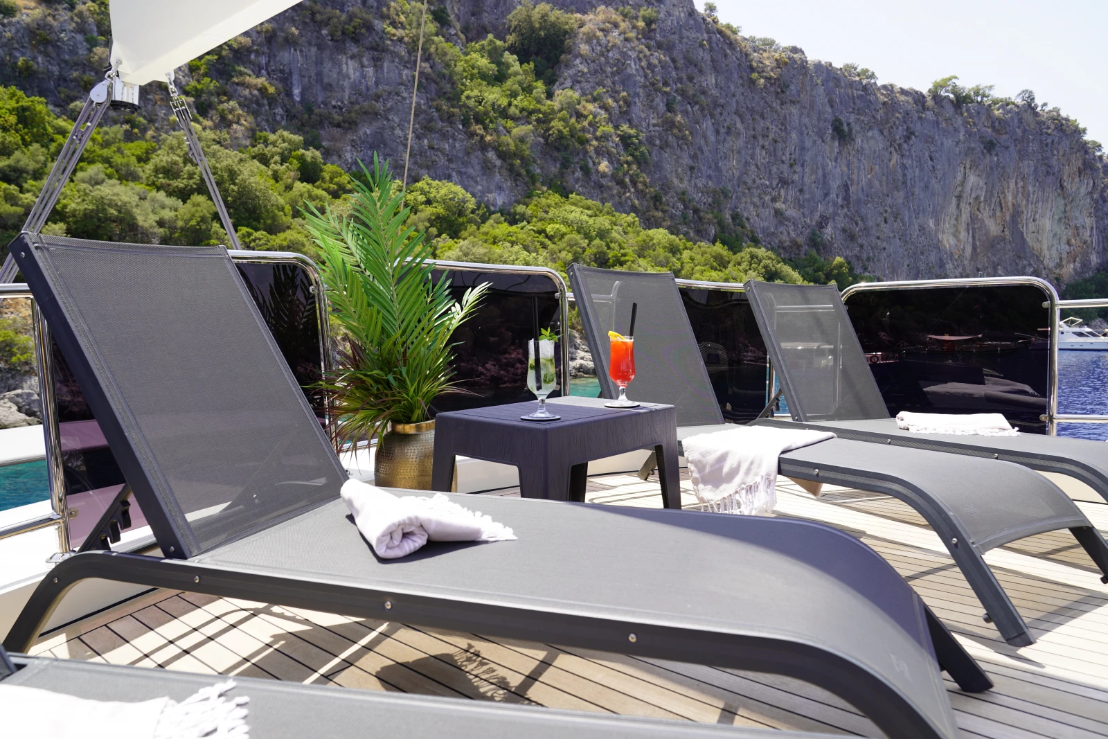sun deck