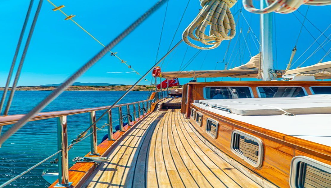 side deck