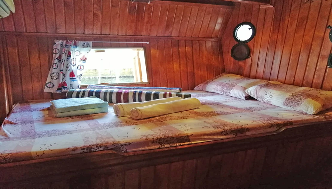 Double Cabin