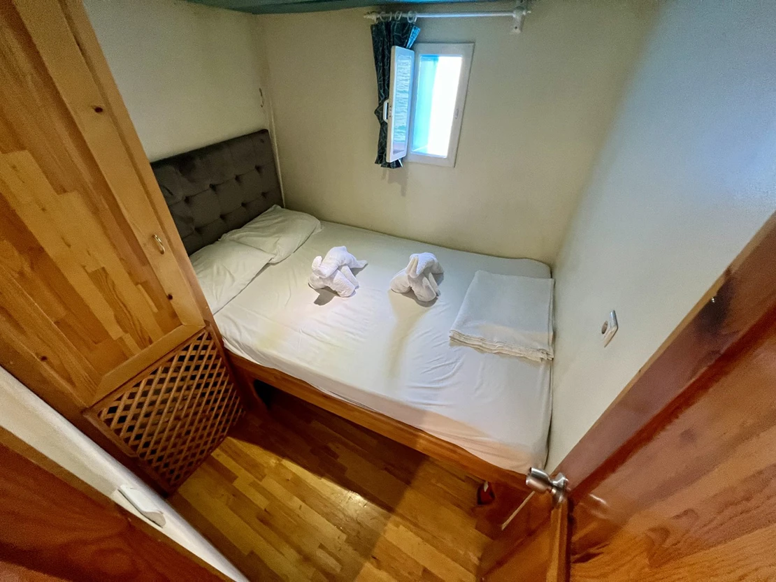Double Cabin