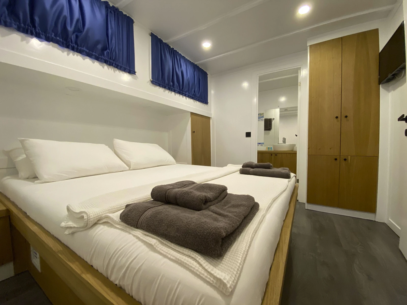 cabin