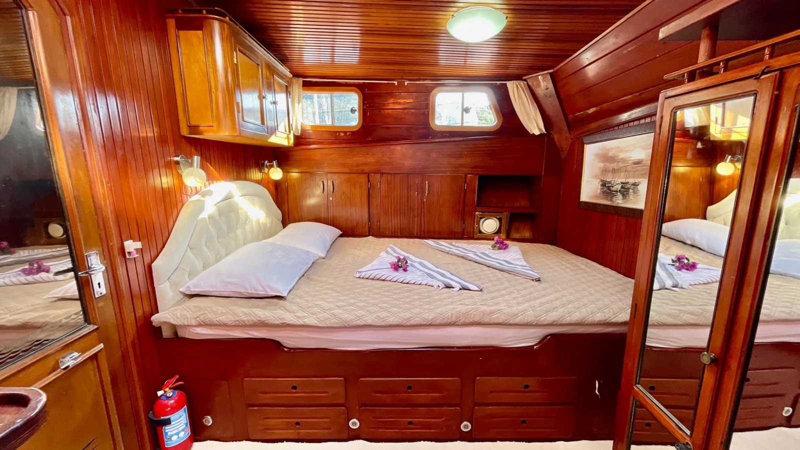 Double Cabin